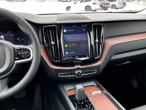 Certified 2023 Volvo XC60 B5 Plus w/ Protection Package Premier image 9