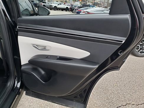 Used 2023 Hyundai Tucson SEL w/ Convenience Package image 19