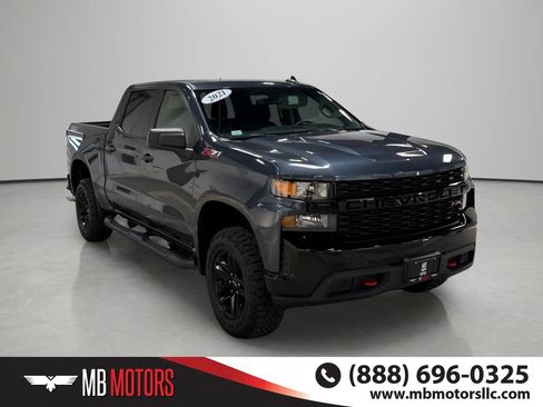 Used 2021 Chevrolet Silverado 1500 Custom Trail Boss AWD/4WD image 3