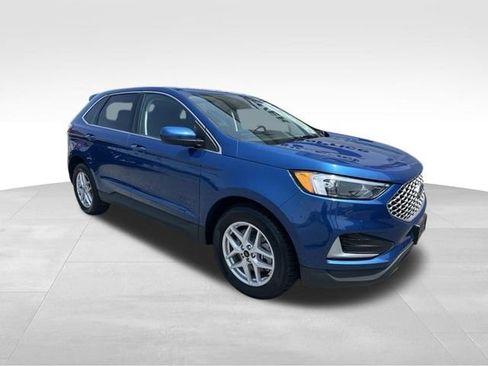 Used 2024 Ford Edge SEL AWD/4WD image 3