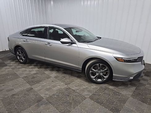 Used 2023 Honda Accord EX image 1