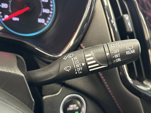 Used 2023 Chevrolet Equinox RS image 35