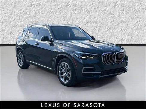 Used 2022 BMW X5 sDrive40i w/ Premium Package RWD image 1
