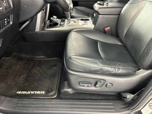 Used 2013 Toyota 4Runner Limited AWD/4WD image 24
