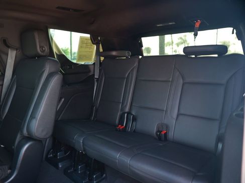 Used 2022 Chevrolet Tahoe Z71 image 34