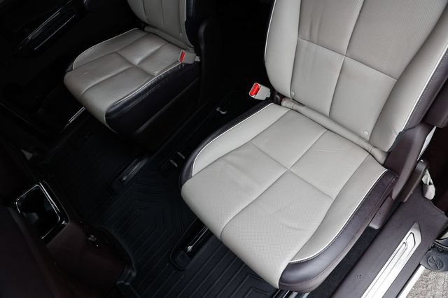 Used 2018 Kia Sedona SX Limited FWD image 13