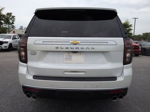 Used 2024 Chevrolet Suburban High Country w/ Advanced Technology Package AWD/4WD image 6