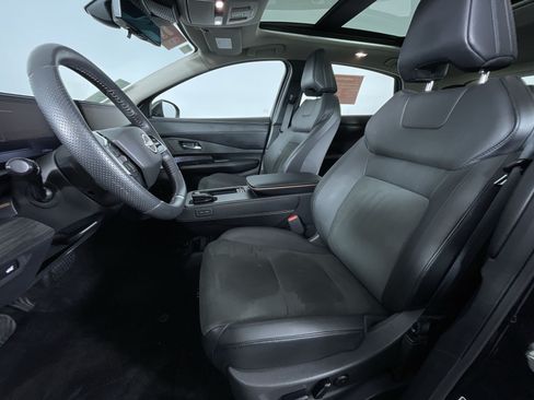 Certified 2024 Nissan Ariya AWD image 15