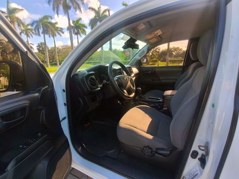 Used 2019 Toyota Tacoma SR RWD image 10