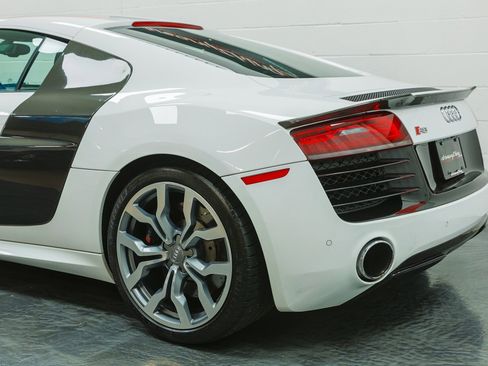 Used 2014 Audi R8 V10 AWD/4WD image 21