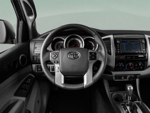 Used 2014 Toyota Tacoma PreRunner w/ TRD Sport Package RWD image 55
