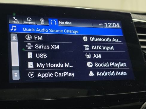 Used 2020 Honda Pilot Touring image 6