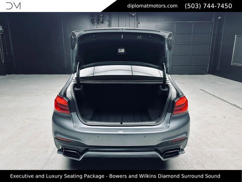 Used 2018 BMW M550i xDrive w/ Driving Assistance Package AWD/4WD image 45