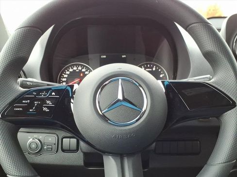 New 2026 Mercedes-Benz Sprinter 2500 image 18