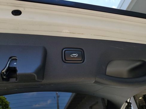 Certified 2023 Kia Sportage SX FWD image 9