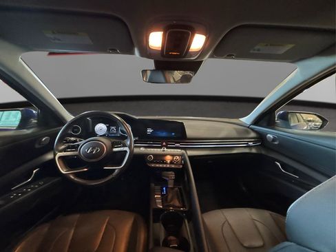 Used 2021 Hyundai Elantra Limited image 23