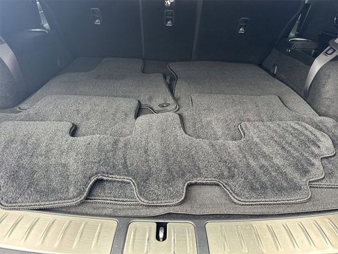 Used 2025 Genesis GV80 3.5T Advanced image 18