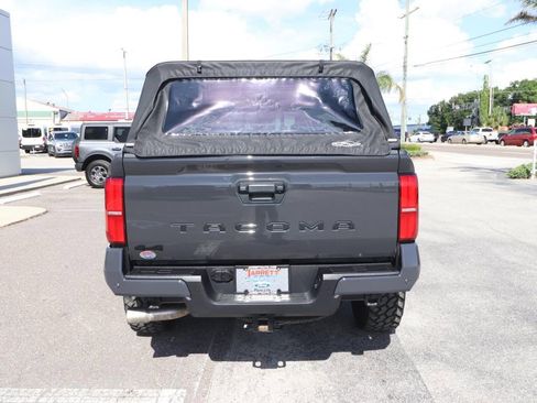 Used 2026 Toyota Tacoma TRD Off-Road w/ TRD Off Road Upgrade Package AWD/4WD image 13