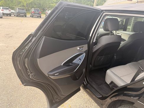 Used 2018 Hyundai Santa Fe Sport AWD/4WD image 13