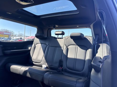 New 2026 Jeep Grand Wagoneer 4WD image 6