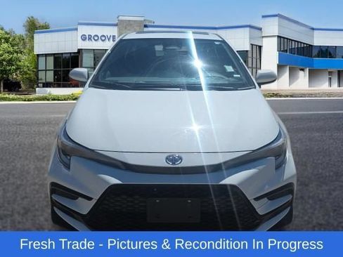 Used 2024 Toyota Corolla XSE FWD image 9