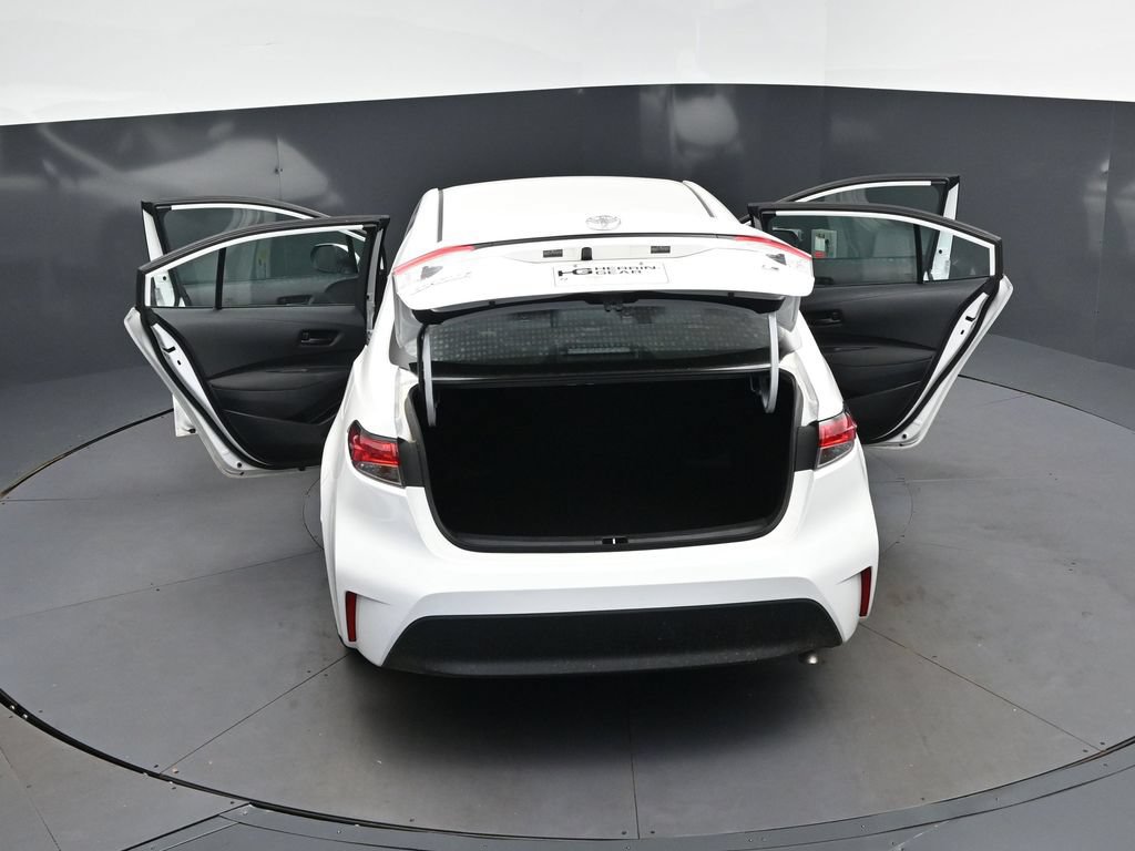 Used 2024 Toyota Corolla LE FWD image 48