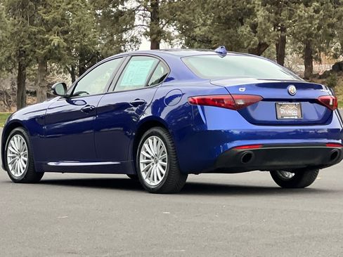 Used 2022 Alfa Romeo Giulia Sprint image 6