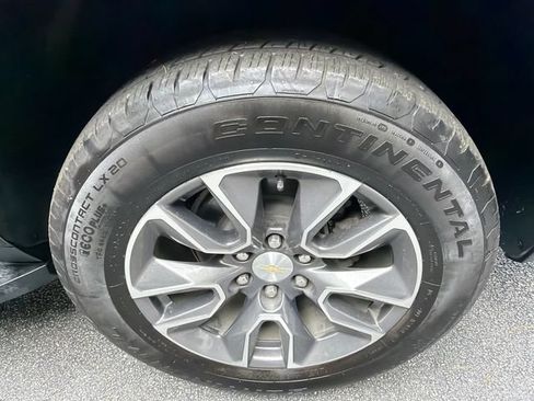 Used 2023 Chevrolet Tahoe LT w/ Luxury Package AWD/4WD image 20