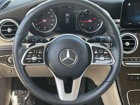 Used 2021 Mercedes-Benz GLC 300 image 21