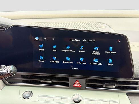 New 2026 Hyundai Elantra Limited image 29