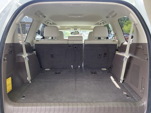 Used 2015 Lexus GX 460 w/ Premium Package AWD/4WD image 34