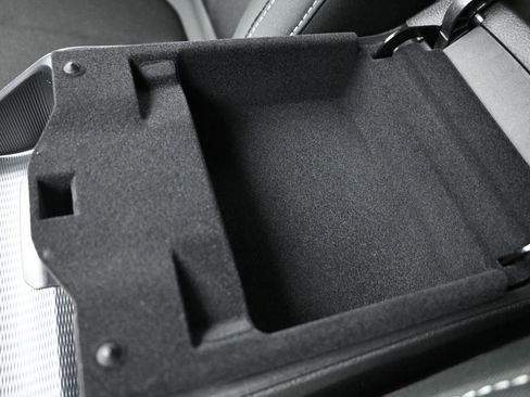 New 2025 Jeep Grand Cherokee L Laredo image 22