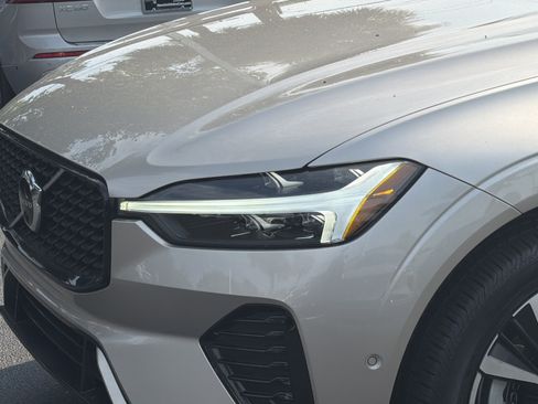Certified 2024 Volvo XC60 B5 Plus w/ Protection Package Premier AWD/4WD image 6