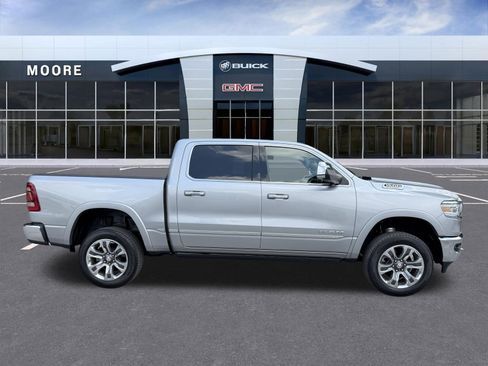 Used 2022 RAM 1500 Limited AWD/4WD image 2