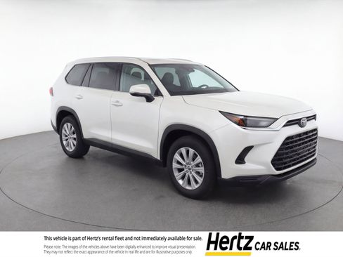 Used 2024 Toyota Grand Highlander image 1