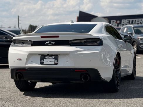 Used 2017 Chevrolet Camaro LT RWD image 5