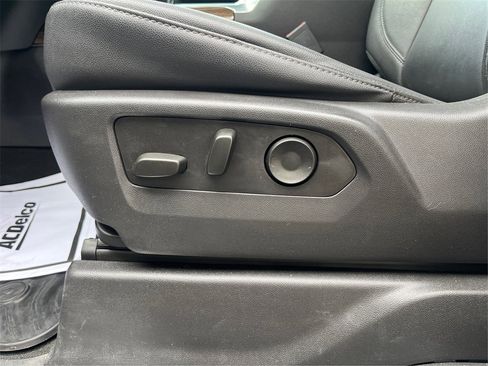 Used 2024 Chevrolet Silverado 1500 RST image 46