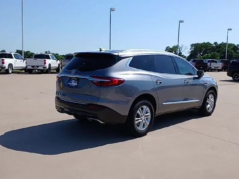 Certified 2019 Buick Enclave Essence FWD image 8