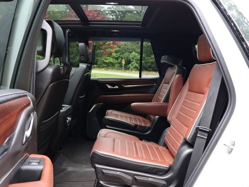 Used 2023 GMC Yukon Denali Ultimate AWD/4WD image 22