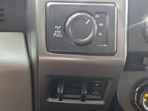 Used 2018 Ford F250 XLT w/ FX4 Off-Road Package AWD/4WD image 25