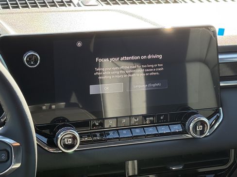 New 2026 GMC Canyon Elevation w/ Convenience Package image 13