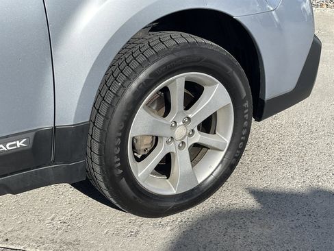 Used 2013 Subaru Outback 2.5i Premium w/ All-Weather Pkg image 27