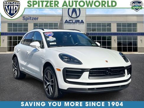 Used 2023 Porsche Macan Turbo image 1