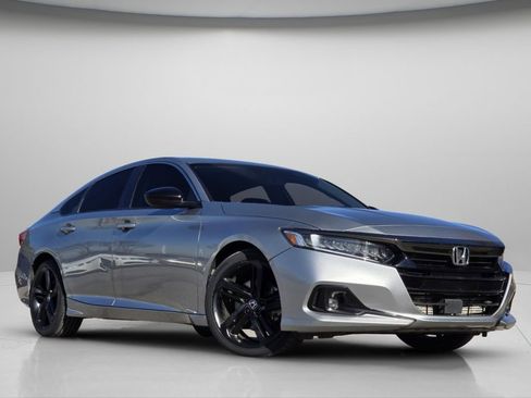 Used 2021 Honda Accord Sport Special Edition image 2