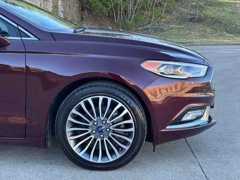 Used 2017 Ford Fusion SE AWD/4WD image 9
