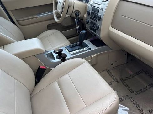 Used 2012 Ford Escape XLT FWD image 18