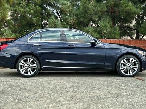 Used 2018 Mercedes-Benz C 300 4MATIC Sedan image 3