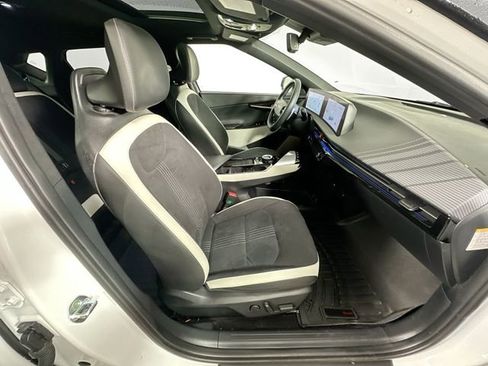Used 2023 Kia EV6 GT-Line w/ GT-Line Suede Seat Package AWD/4WD image 31