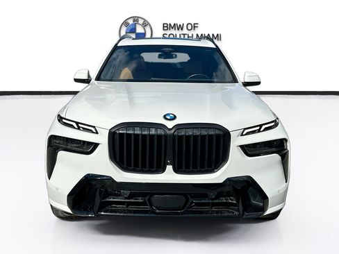 Certified 2023 BMW X7 xDrive40i w/ M Sport Package image 2