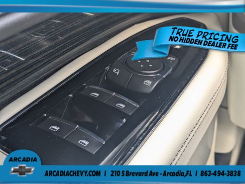 Used 2021 Lincoln Navigator Black Label w/ Cargo Convenience Package AWD/4WD image 44
